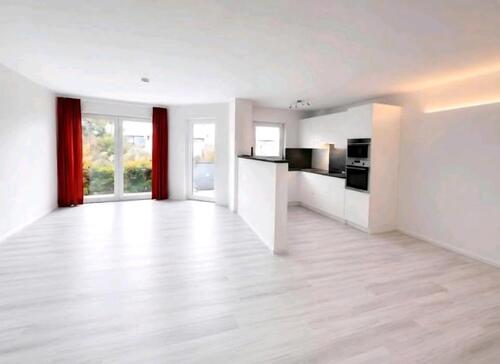 Foto - Modernisierte 3-Zimmerwhg. mit Balkon, Stellpl, Kamin, bezugsfrei
