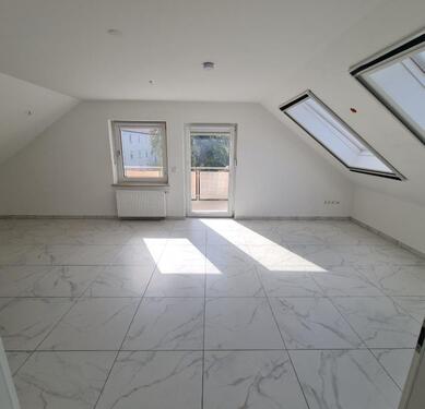 Foto - 2 Zimmer Dachgeschoßwohnung zur Miete in Obertraubling