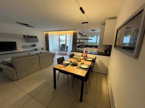 Foto - Moderne 3-Zimmer-Wohnung mit hochwertiger Einbauküche