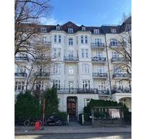 Helle 3,5-Zimmer-Dachgeschosswohnung (ohne Makler!) - Hamburg Eppendorf