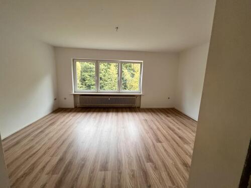 Foto - Große und helle 4–Z. Wohnung mit Loggia in Harsefeld zu vermieten