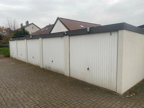 Foto - Garage zu vermieten - 90,00&nbsp;EUR Miete,