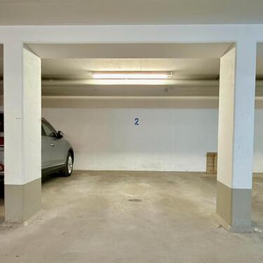 Foto - Tiefgaragenstellplatz in Freising zu vermieten – ab sofort!