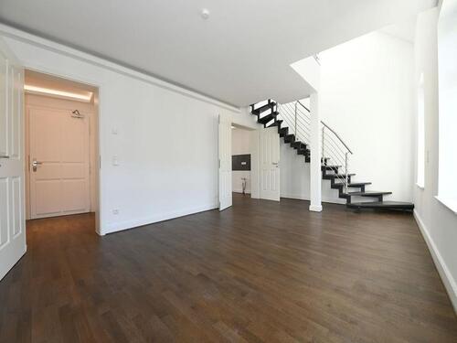 Foto - Ein Traum! Maisonette im Dach! + Lift + Parkett + Fußbodenhzg. + Wanne & Dusche + Gäste-WC + Loggia