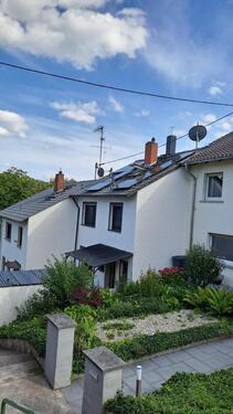 Foto - Kernsaniertes Reihenmittelhaus in Wiesbaden