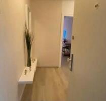 Möbliertes WG-ZIMMER in einer 2 Zimmer Wohnung in Altona - Hamburg