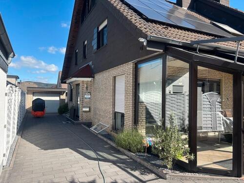 Foto - Gepflegte DHH mit Wintergarten und Pv in Augustdorf