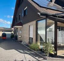 Gepflegte DHH mit Wintergarten und Pv in Augustdorf