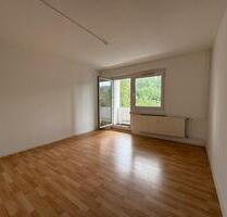 3-Zimmer-Wohnung mit Einbauküche - Wohnen im sanierten Wohnblock - Chemnitz Kapellenberg
