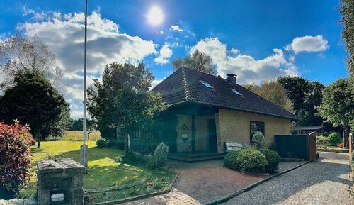 Foto - Einfamilienhaus großes Grundstück & Nebengebäuden & Land, Tastrup
