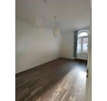 Charmante helle 2,5 Zimmer Altbauwohnung mit Balkon - Bamberg Gereuth