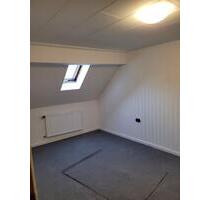 Haus mit 8 Zimmern, 1250 Euro Kaltmiete - Kirchen (Sieg)