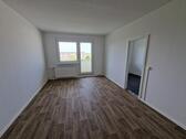 Foto - Hoch hinaus in eure eigenen 4 Wände - 2-Zimmer-Wohnung mit Balkon!