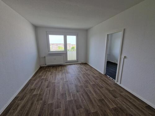 Foto - Hoch hinaus in eure eigenen 4 Wände - 2-Zimmer-Wohnung mit Balkon!