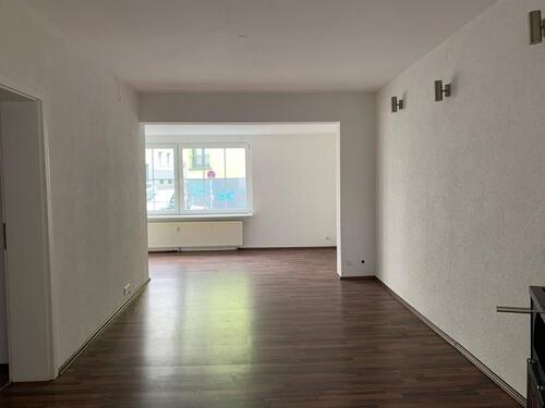 Foto - 3 Zimmer mit große Terrasse - 1.240,00&nbsp;EUR Kaltmiete, ca.&nbsp; 95,00&nbsp;m&sup2;