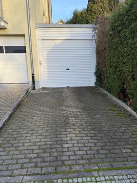Foto - PKW-Einstellplatz im Doppelparker zu vermieten (Tannhäuserring)