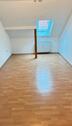 Foto - 6 Zimmer Dachgeschoßwohnung zur Miete in Alteglofsheim