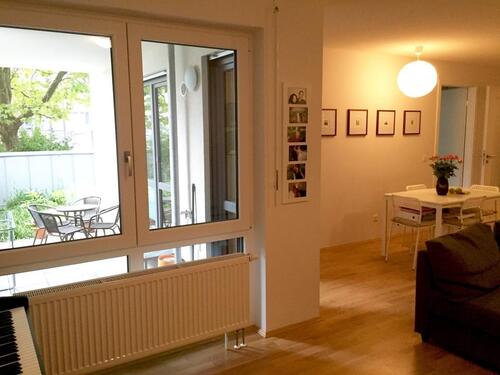 Foto - Moderne, ruhige 2-Zimmer Wohnung mit großer Terasse und Garten