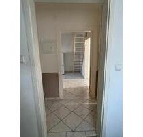 Schöne Dachgeschosswohnung zu Vermieten - Rüsselsheim am Main