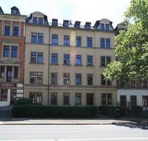 Gemütliche DG-Wohnung mit Laminat...Bad mit Wanne und Fenster - Chemnitz Altendorf