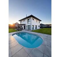 Stadtvilla Neubau 2021 mit Pool | 185m² | KfW40+ | PV + Speicher - Wutöschingen
