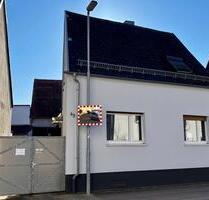 Haus mit großem Grundstück und Garten - Altlußheim