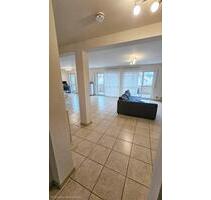 Helle 3-ZKB in Ingelheim (ca. 110m²) + EBK, 2 Balkone, Tiefgarage - Ingelheim am Rhein