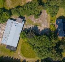 Kapitalanlage: Zwei Wohneinheiten + Halle + 8.945 m² Grundstück - Neuberend