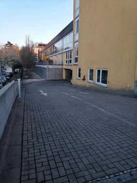 Foto - Tiefgaragen- Stellplatz Universitätsstr. 3