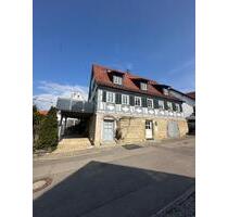 Haushälfte - 1.600,00&nbsp;EUR Kaltmiete, ca.&nbsp; 100,00&nbsp;m&sup2; in Backnang (PLZ: 71522)