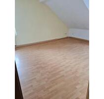 Helle Wohnung zu Vermieten in Niederfischbach