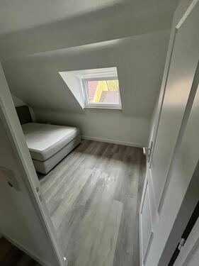 Foto - 1 Zimmer Dachgeschoßwohnung zur Miete in Saarbrücken