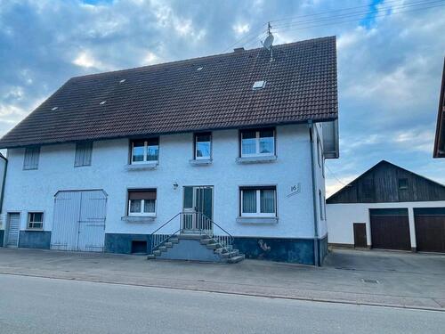 Foto - Wohnhaus freistehend mit Halle - 339.000,00&nbsp;EUR Kaufpreis, ca.&nbsp; 161,00&nbsp;m&sup2;