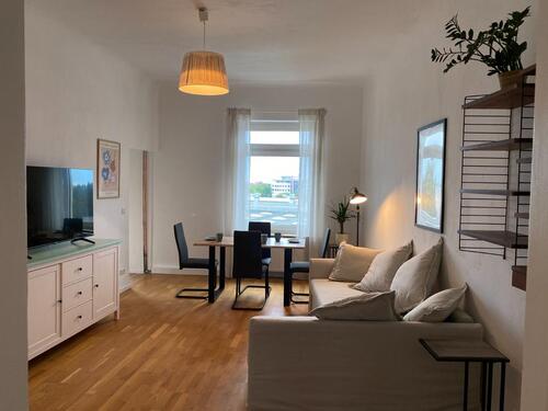 Foto - Furnished 2-room 59 sqm apt, sunny balcony near U6 Alt-Mariendorf