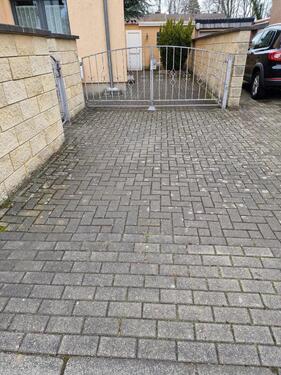 Foto - Außenstellplatz ( abgeschlossen! ) in Bachem ab sofort zu mieten!