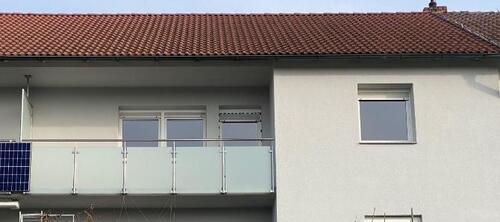 Foto - Sanierte 3-Zimmer-Wohnung mit großem Garten, Balkon & Garage in r