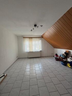 Foto - 5 Zimmer Dachgeschoßwohnung zur Miete in Fernwald