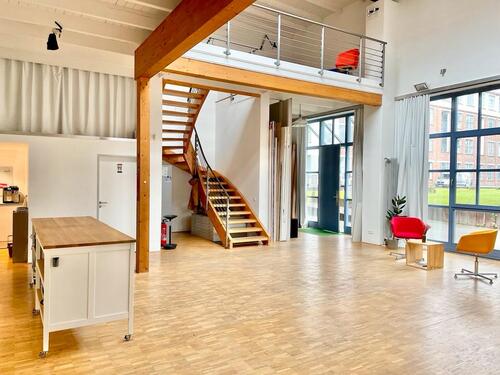 Foto - Arbeitsplatz Coworking Schreibtisch im Herzen Bielefelds