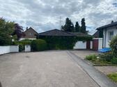 Foto - Freistehender Winkelbungalow, Walmdach, Privatverkauf