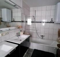 2-Zimmer-Singl-Wohnung, DG in Dorheim - Friedberg (Hessen)