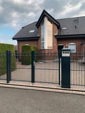 Foto - Zweifamilienhaus in exponierter und ruhiger Lage