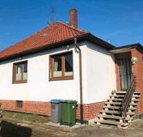 Einfamilienhaus in Peine - 1.200,00&nbsp;EUR Kaltmiete, ca.&nbsp; 100,00&nbsp;m&sup2; in Peine (PLZ: 31224)