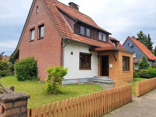 Foto - Großzügiges EFH in Hermannsburg OT Baven 7 Zi, Garten, EBK Garage