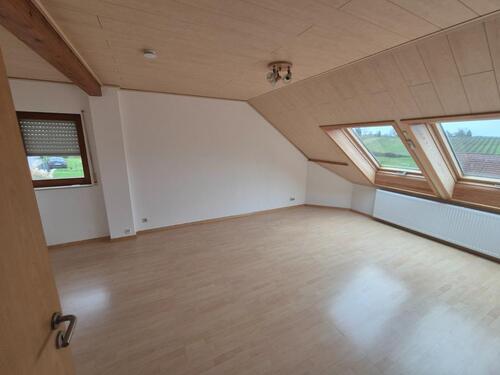 Foto - Lichtdurchflutete, attraktive 3-Zimmer-Wohnung mit EBK,ca. 112 m²
