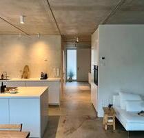 4-Zimmer-Architektenwohnung mit großem Garten, Terrasse & Garage - Königsbach-Stein