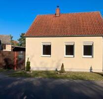 Einfamilienhaus mit Carport, Garten und Kamin - Schönhausen (Elbe)