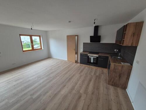 Foto - Lichtdurchflutete, attraktive 2-Zimmer-Wohnung mit EBK, ca. 66 m²