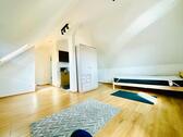 Foto - Erstbezug! Modern möbliertes Studio-Apartment mit Stadtblick