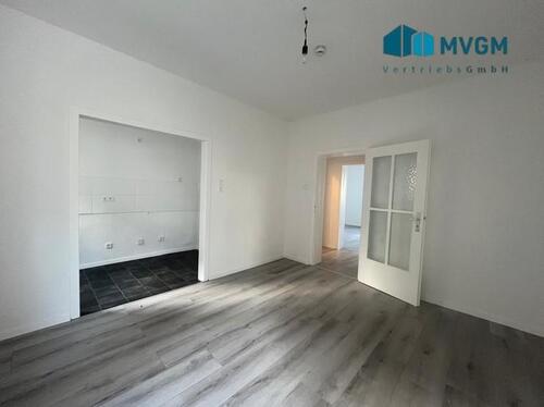 Foto - Moderne 3 Zimmer Wohnung mit Dusche und Balkon!