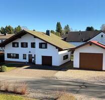 Großzügiges Landhaus mit Garage in familienfreundlicher Wohnlage - Dahlem